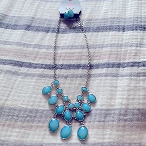 Necklace and earrings set